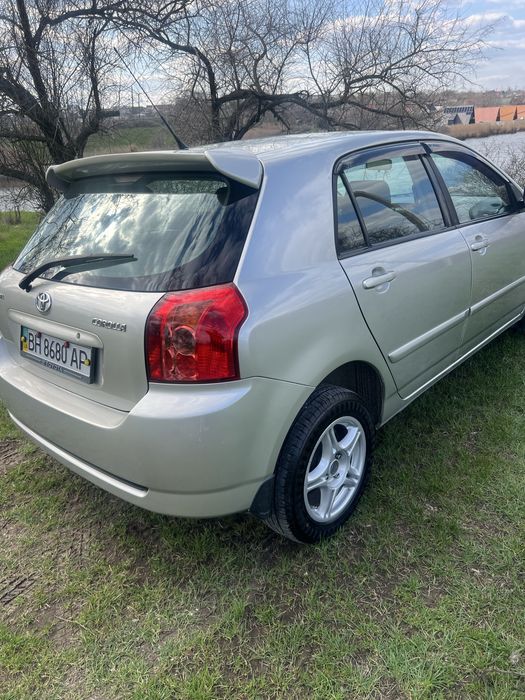 Продам тойоту короллу