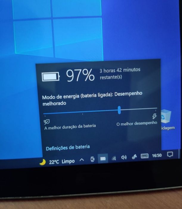 Selling Microsoft Surface 3 Tablet + Stylus + Carrying Case64730153908739122