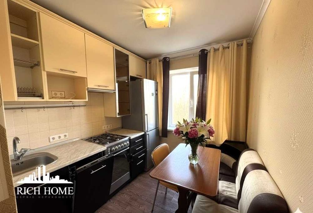 вул. Потапова. 1к квартира з ремонтом. Є газ. Поруч швидкісний трамвай