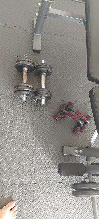 Supino, com acessórios