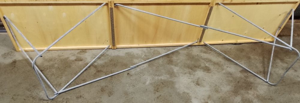 Stół do tapetowania skladany