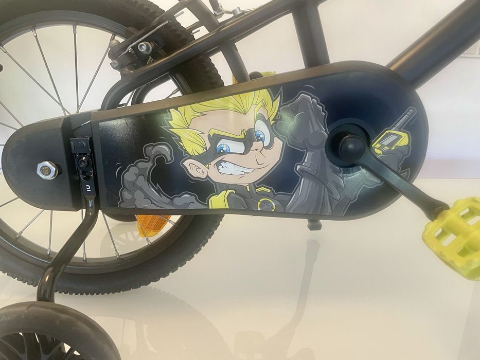 Bicleta B Twin Dark Hero 500 4-6 anos