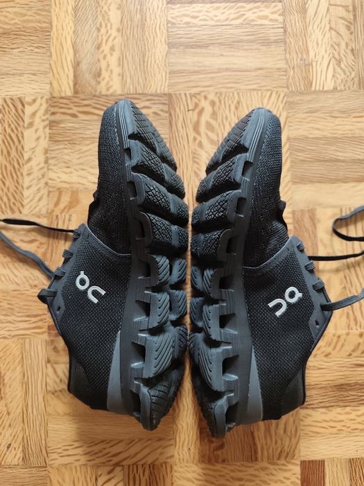 Tenis OnRunning CloudX 4 38.5