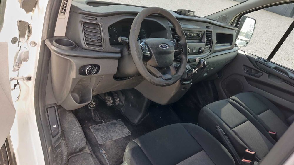 Ford Transit - Carrinha Mercadorias com instalação Frigo