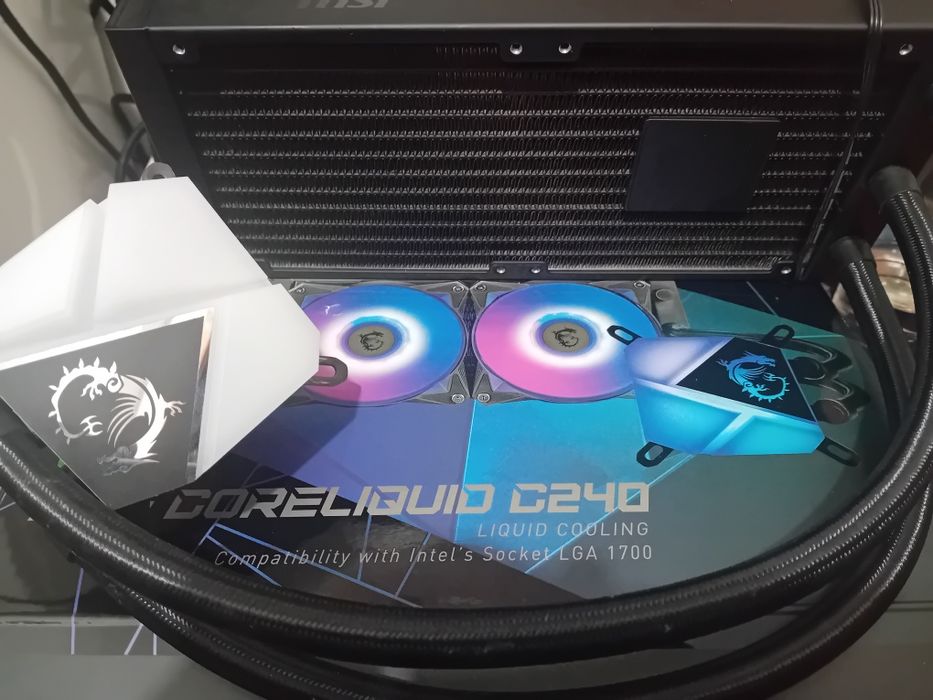 Water cooler MSI ARGB coreliquid 240mm