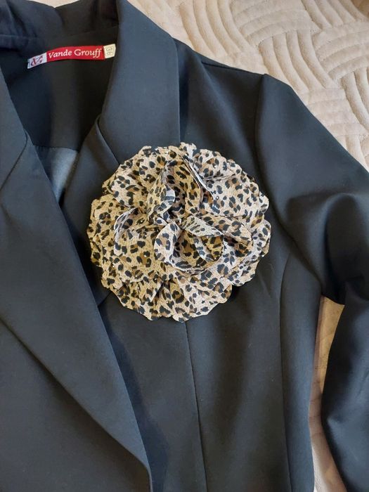 Продам брошь (тренд года)