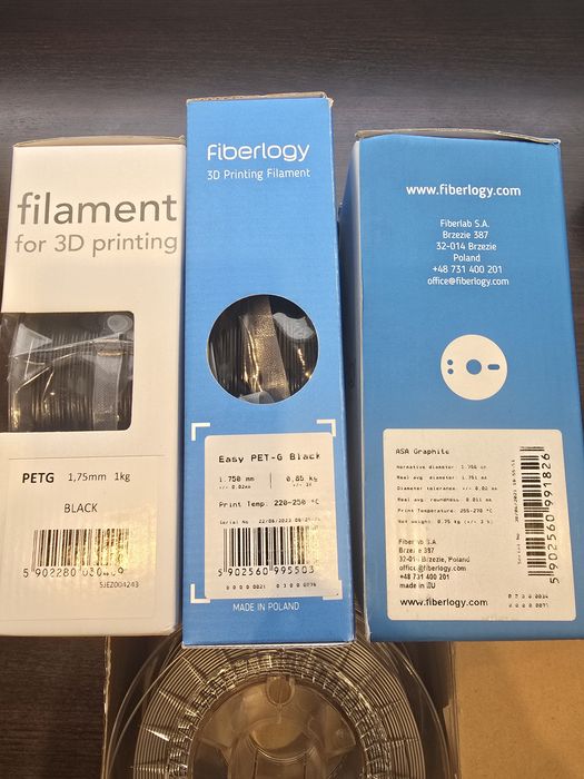 filament do drukarki 3D – 4 szpule (3 nowe + 1 otwarta)