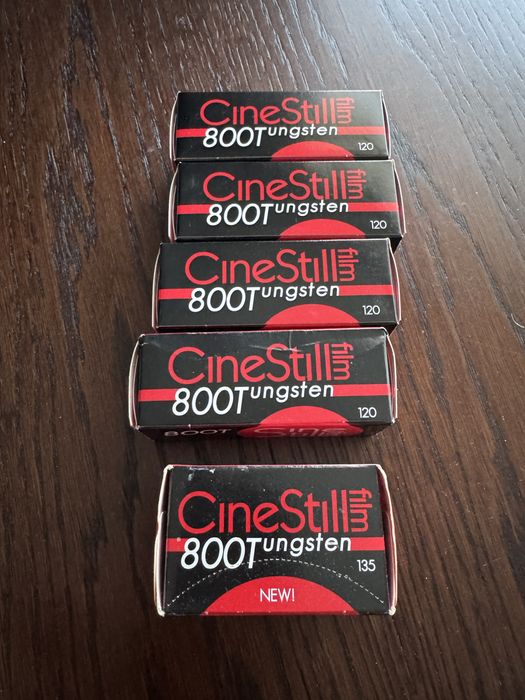 Cinestill 800T 120 x 4, 135 x 1