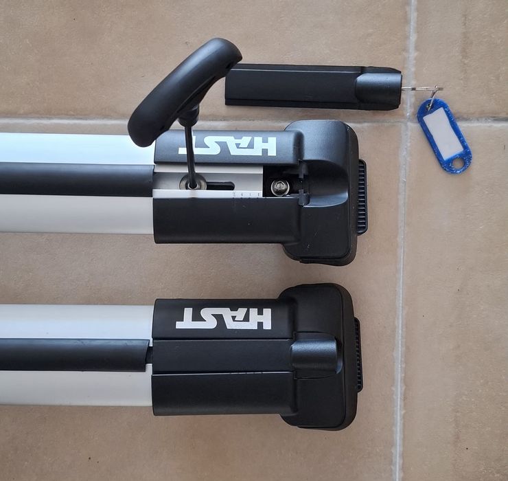 Hast Roof Bars with Open Railing, 120 m, Suitable for Various Cars.