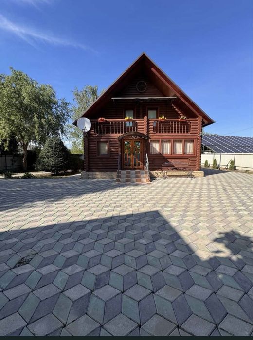 Продається житловий будинок в селі Реваківці