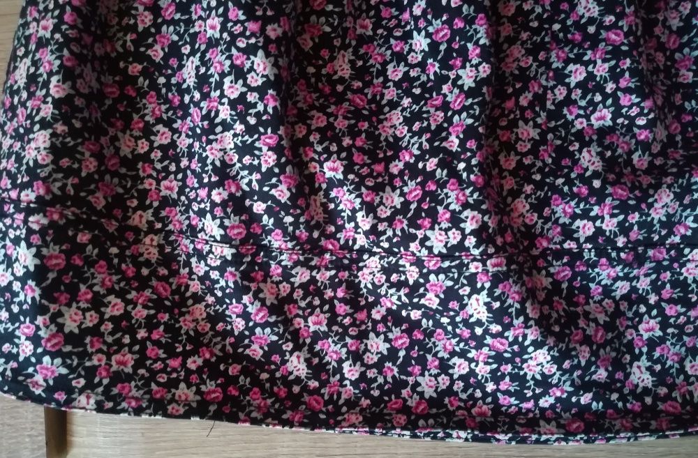 spódniczka w kwiaty S Boho retro śliczna