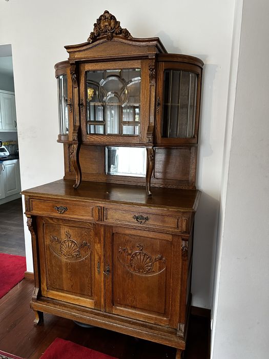 Antyczny dębowy kredens Ludwikowski z XIX wieku