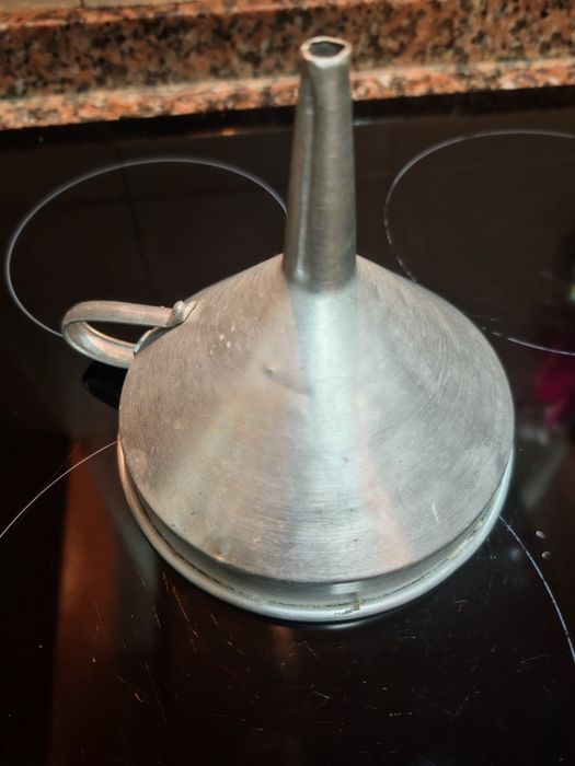 Cafeteira 1L + Funil de Aluminio 15cm