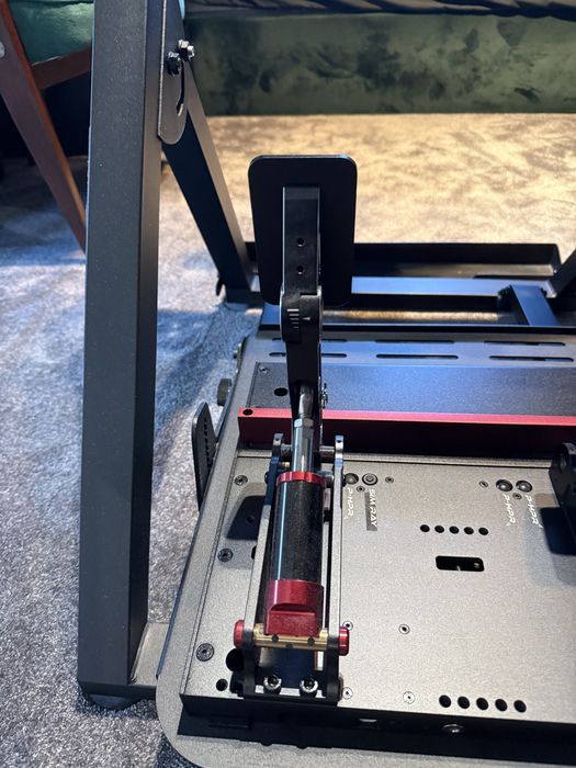 Manipulatory Simagic P1000