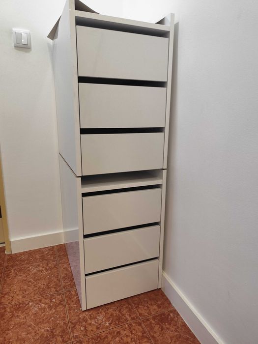 Vende-se comodas
