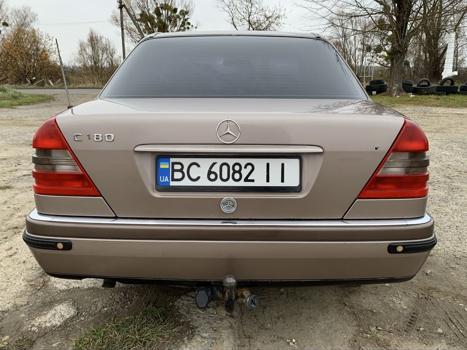 Mersedes-benz C180 W202 // 1993 // 1.8 газ/бензин // в хорошому стані