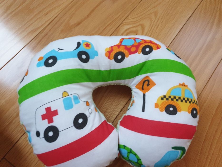 Rogal poduszka podrozna dla dzieci