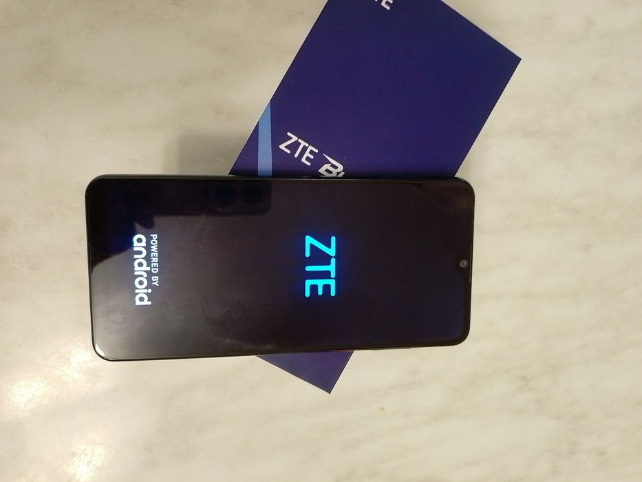 Мобильный телефон ZTE Blade 20 Smart 4/128GB.