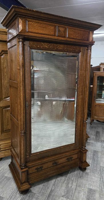 /// Jednodrzwiowa Szafa W Stylu Eklektycznym Z Lustrem  ///