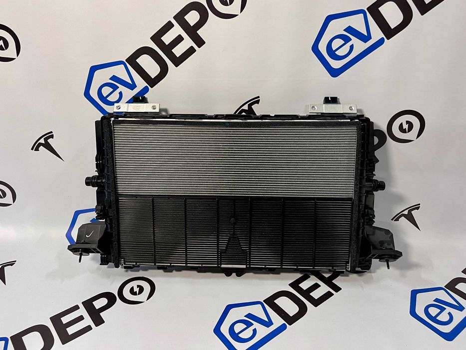 Касета в зборі (вентилятор+радіатор) Tesla Model 3 Y Оригінал Аналог