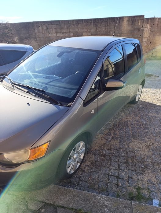 Mitsubishi Colt 1.3 Intense - muito fiável