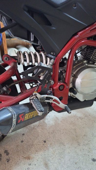 Moto 125 MH naked ac