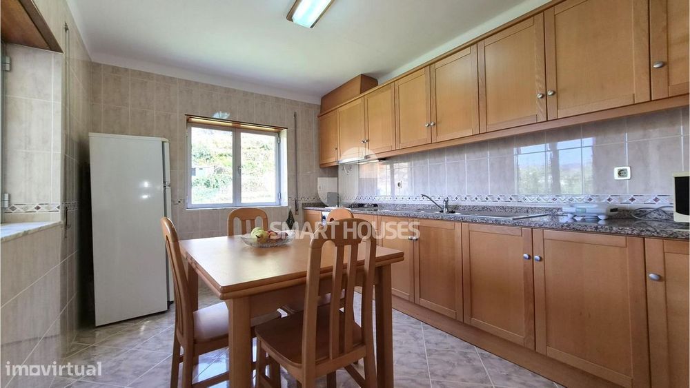 Moradia T3 Pomares c/ grande terreno