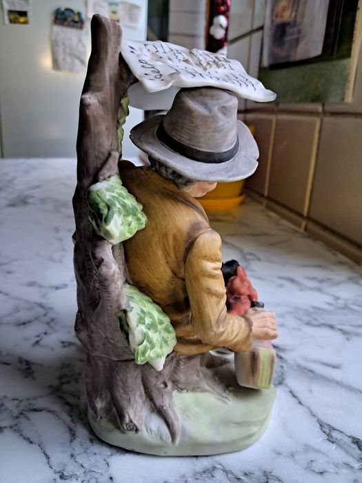 Статуетка "п'яниця"