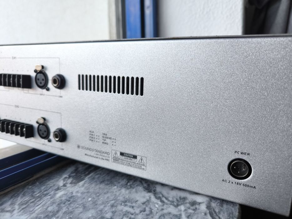 Equalizador Gráfico Profissional Soundstandard 3231B (Dual 31 Bandas - Rack 3U)