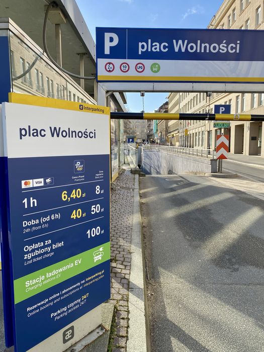 Apartament Poznań Stare Miasto - plac Wolności, Parking w cenie