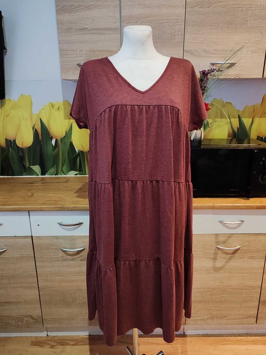 Świetna wygodna sukienka Emery Rose rozmiar ok 48 poliester/elastan