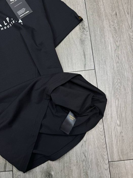 Футболка Alpha Industries