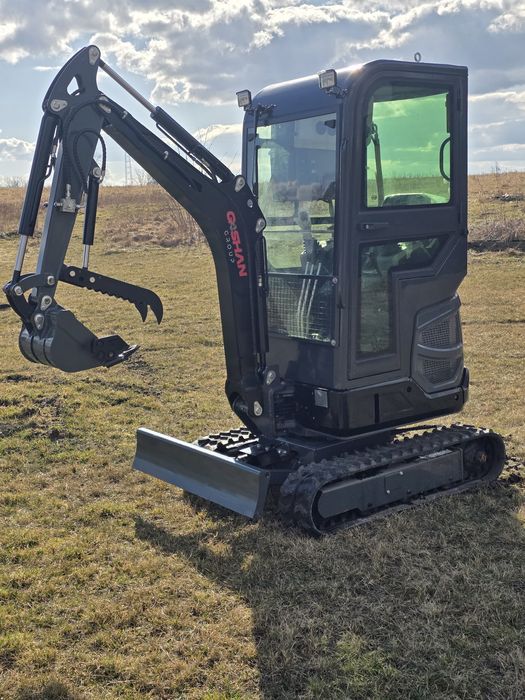 Minikoparka 3 cylindry G-SHAN 1600 kg szybko złączka, trzy łyżki 26 KM