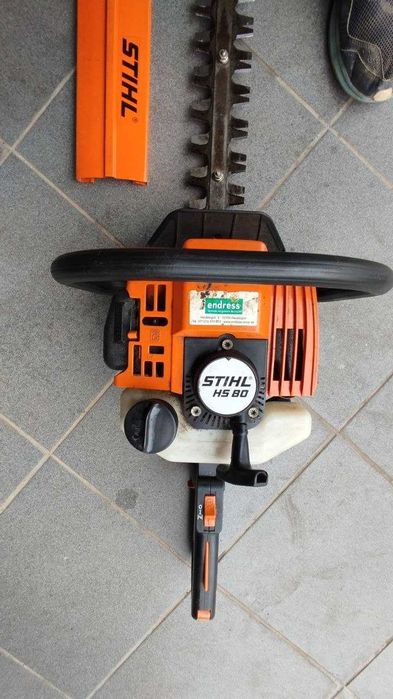 Corta-sebes STIHL HS80 a gasolina