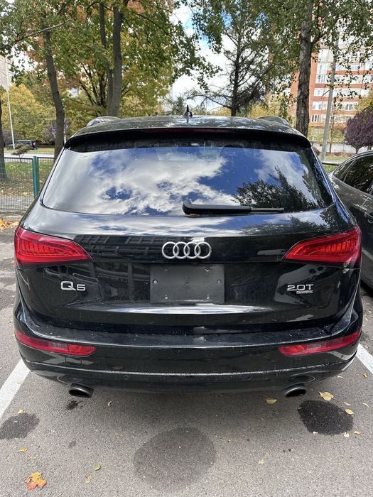 Продаж автомобіля Audi q5