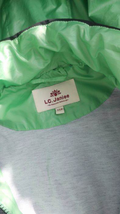 Куртка на весну в ідеальному стані 158