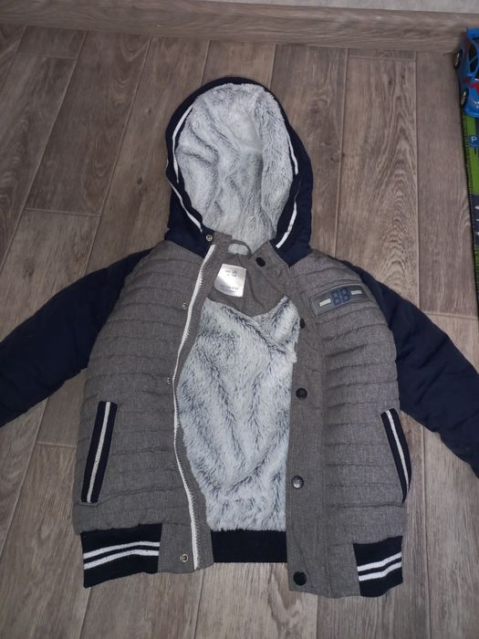 Продам комбінезон 98