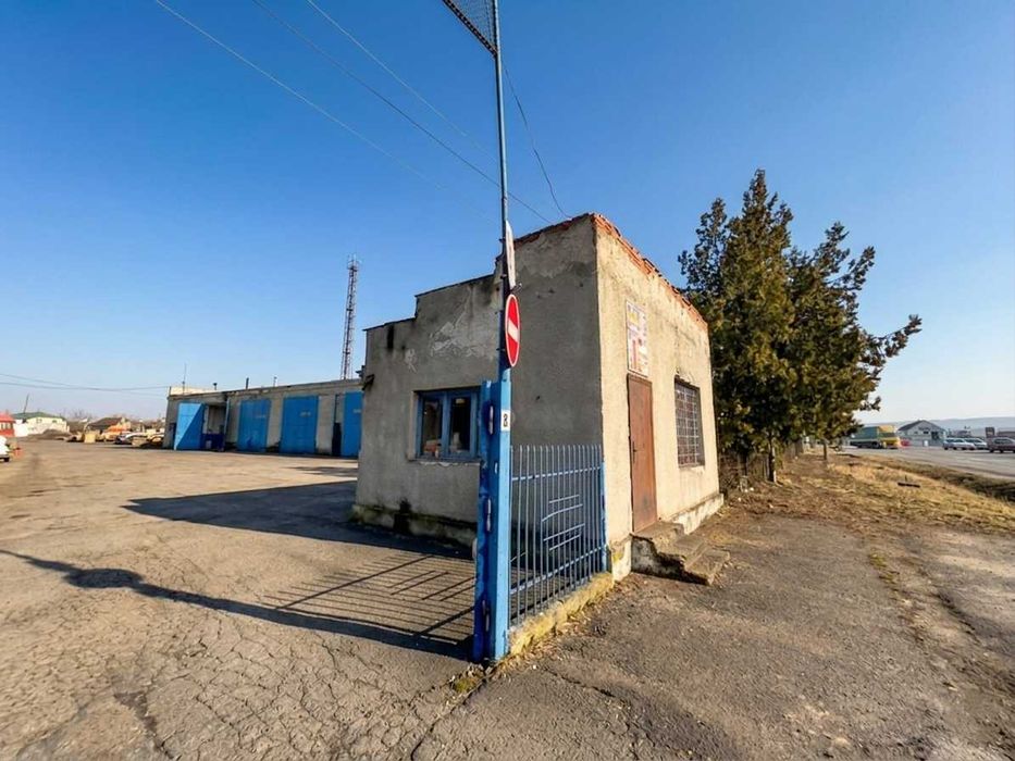 Масштабна промислова локація: 2000 м² інфраструктури в передмісті Ужгорода
