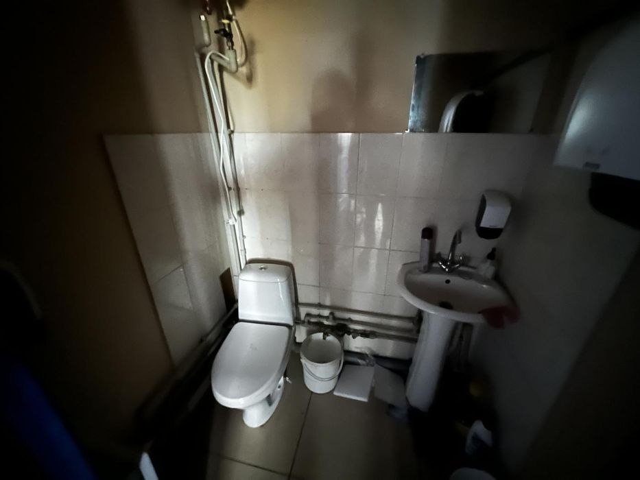 Оренда автономної будівлі 96,4 м² — вул. Шкільна (Малий ринок)