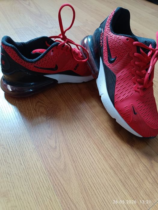 Кросівки Nike air max 270 розмір 39