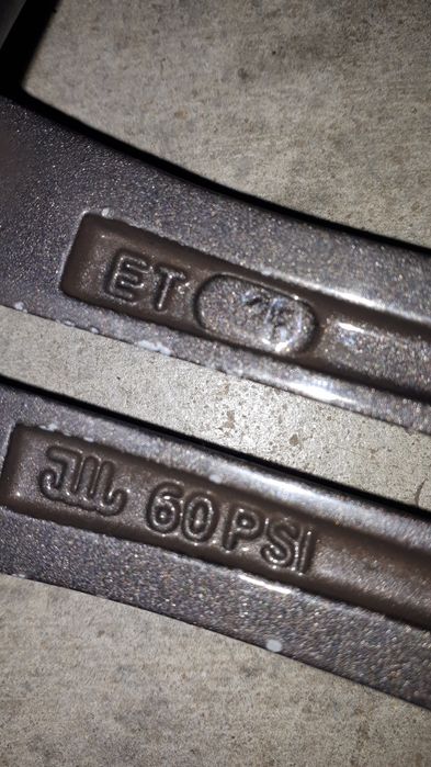 Quatro jantes BMW M3 19" 5/120 ET 36 Style 220