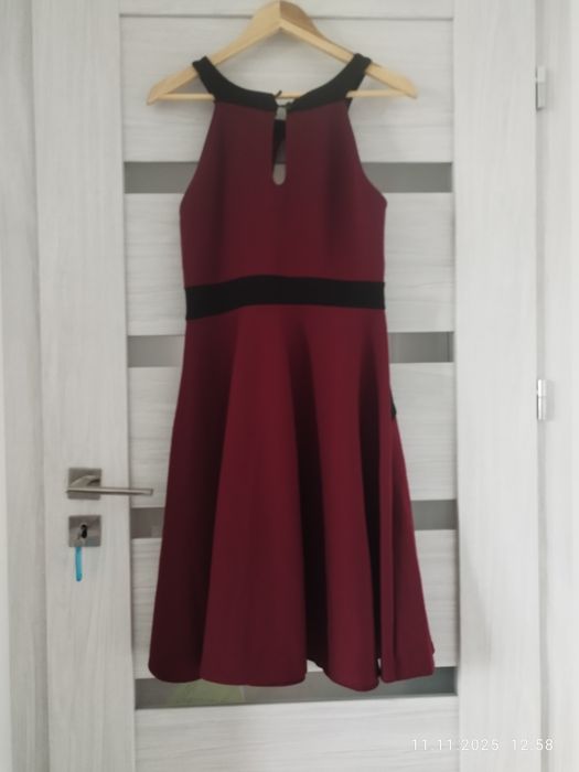 Sukienka. 44. Elegancka.