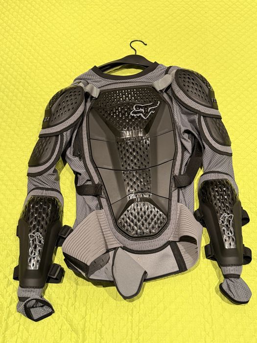 Colete Fox como novo