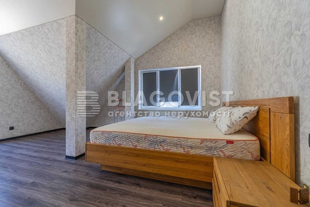 Продаж 2-поверхового будинку 152м2 Київ вул.Обухівська 7соток