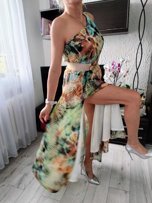 Sukienka z Rozcieciem