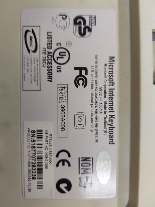 Teclado e Rato óptico da Microsoft