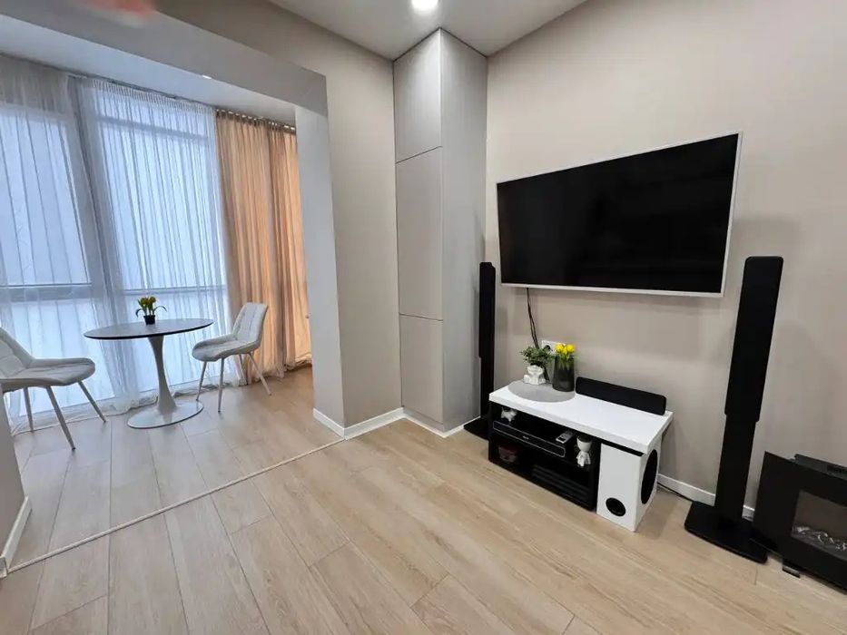Продам квартиру 46 м2 ЖК Ривер Парк - Більше