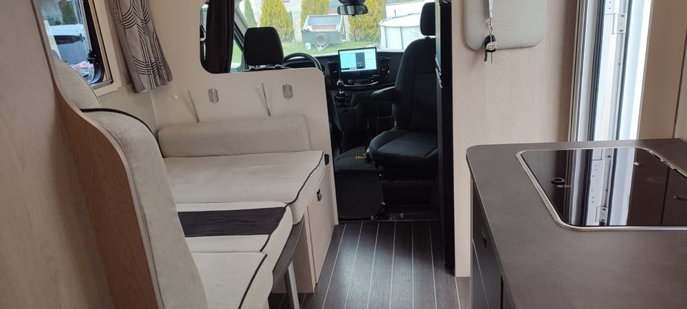 Kamper / Wynajem / 6 osobowy / Camper