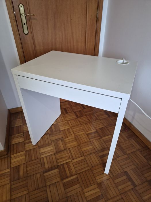 Secretária Micke Ikea