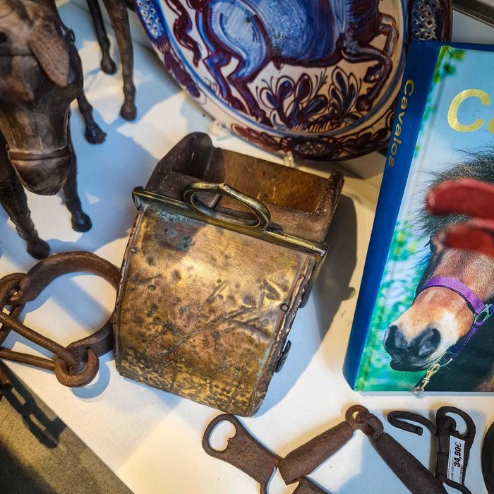 Estribo Antigo Cavalo Madeira Metal – Peça Única